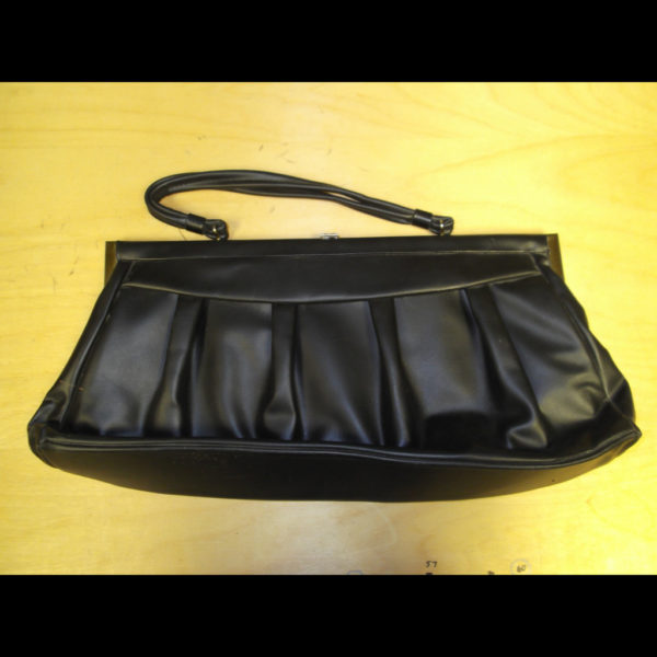 Black Purse Wm Prs shrt strp 1119