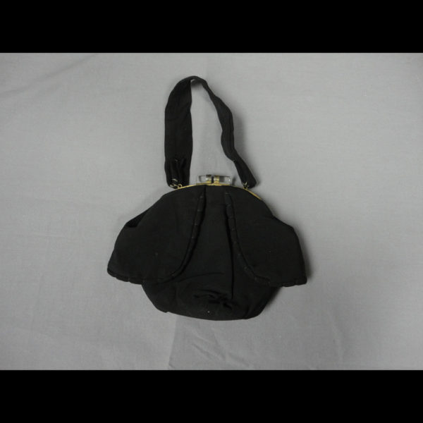 Black Purse Wm Prs shrt strp 1122