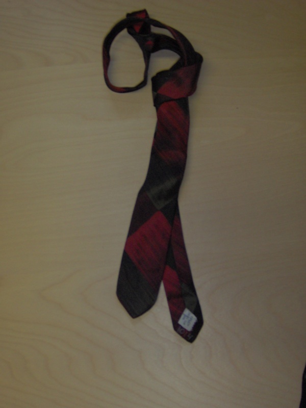 Black and red and green Necktie-TI 1014- geometrical design