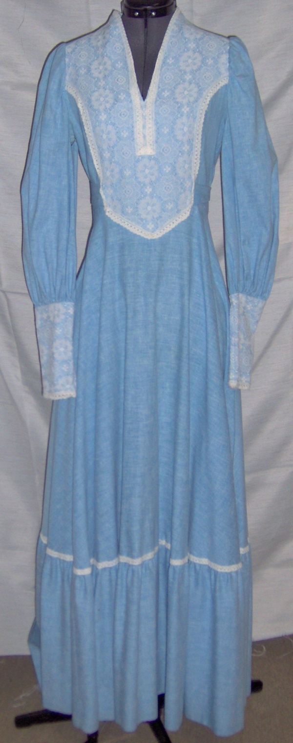 Blue Ivory Period Dress-Wm Pd Dr 4100-Bust 33