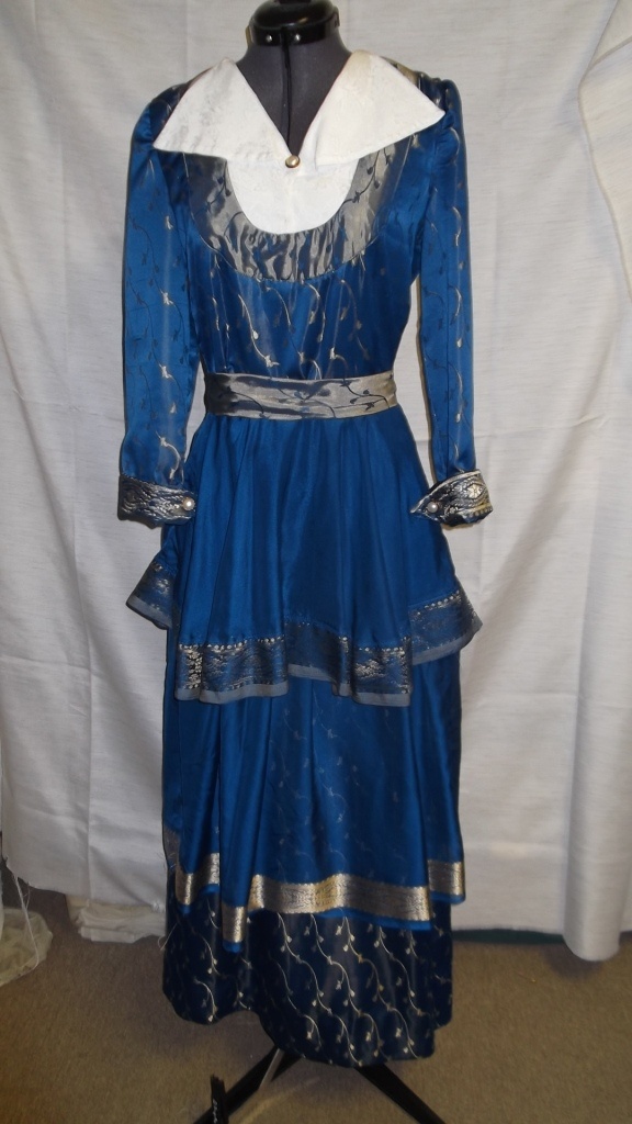 Blue and gold Period Dress-Wm Pd Dr 4328-MM'09-Bust 36 – Costume Cottage
