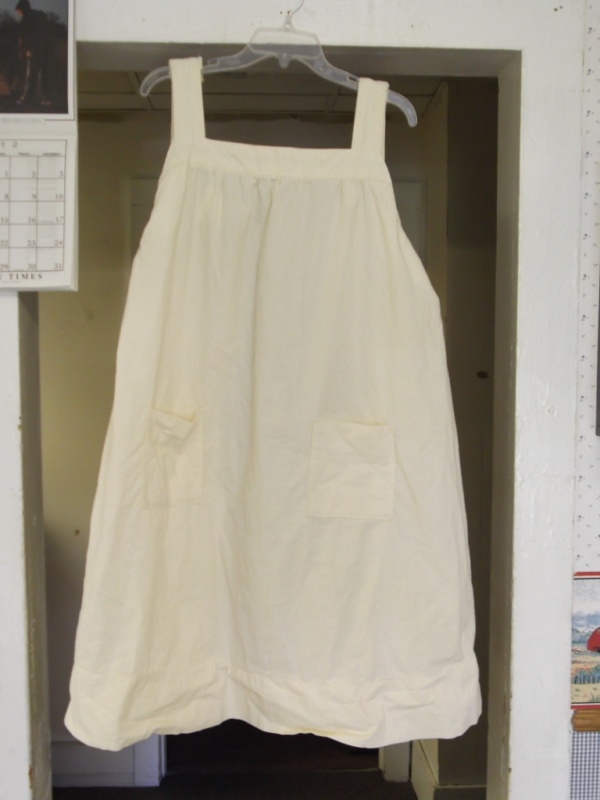 Cream Pinafore-Wm Pn 8502-AoGG'12-Chest 40