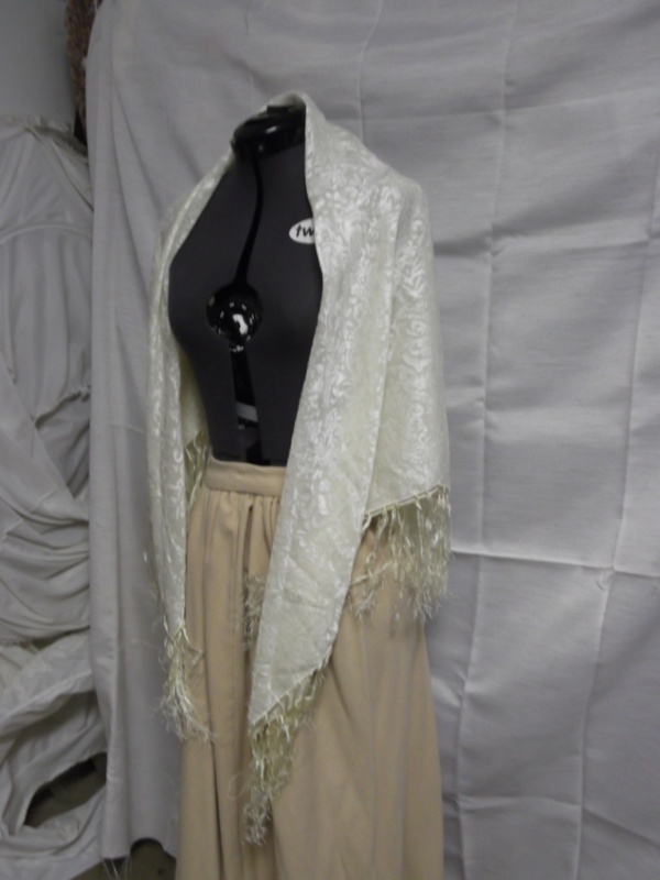 Ivory Shawl-Wm Swl 8526-Waist 42