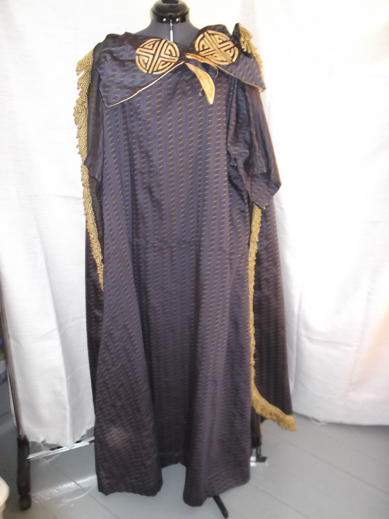 Dark blue and gold Greco-Roman Tunic-GR TNC 4100-Chest 56 – Costume Cottage