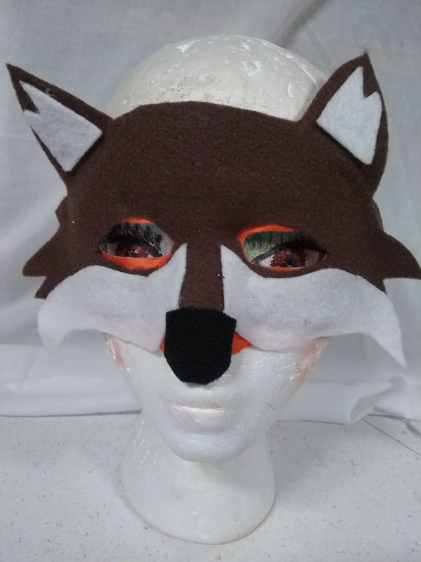 Brown and white Masks-MASK 6001-Size One Size Fits All