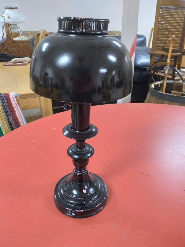 Small table lamp