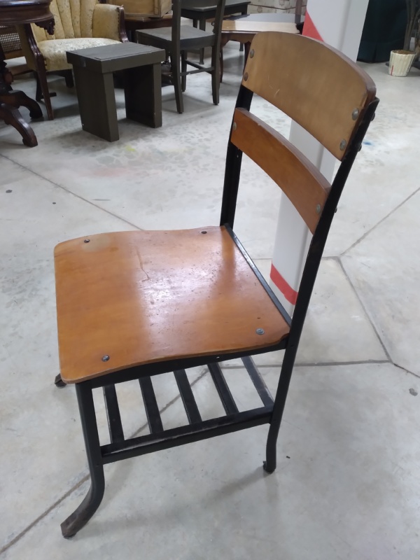 Classroom chair